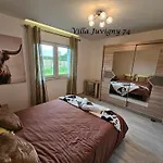 5*, 15 Personnes, Piscine A 20 Min De Geneve *