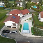Villa 5*, 15 Personnes, Piscine A 20 Min De Geneve *
