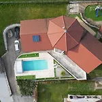 5*, 15 Personnes, Piscine A 20 Min De Geneve Villa Juvigny (Haute-Savoie)
